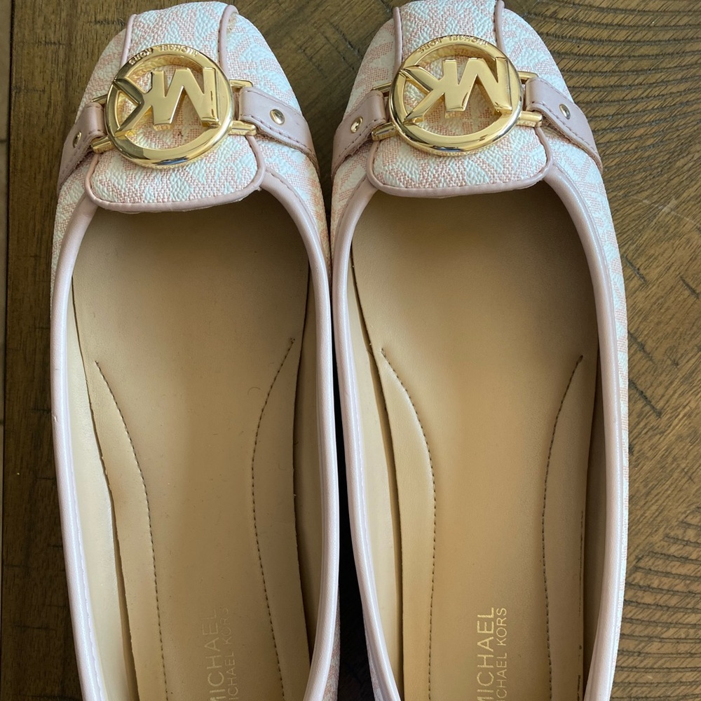 Michael Kors Flats